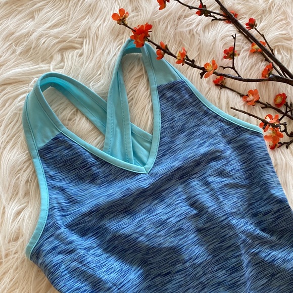 NEW THE NORTH FACE tank top - Picture 2 of 11